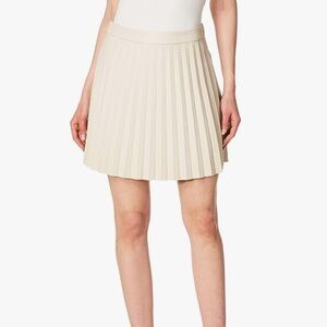 BB Dakota Women's Beige Pleated Mini Skirt